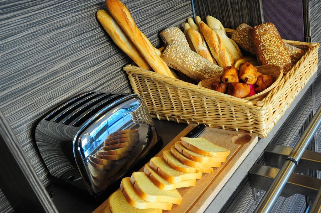Eastlodge Lyon Est Eurexpo Saint-Priest (Rhone) Restaurante foto